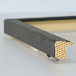M3-6255-tummanharmaa